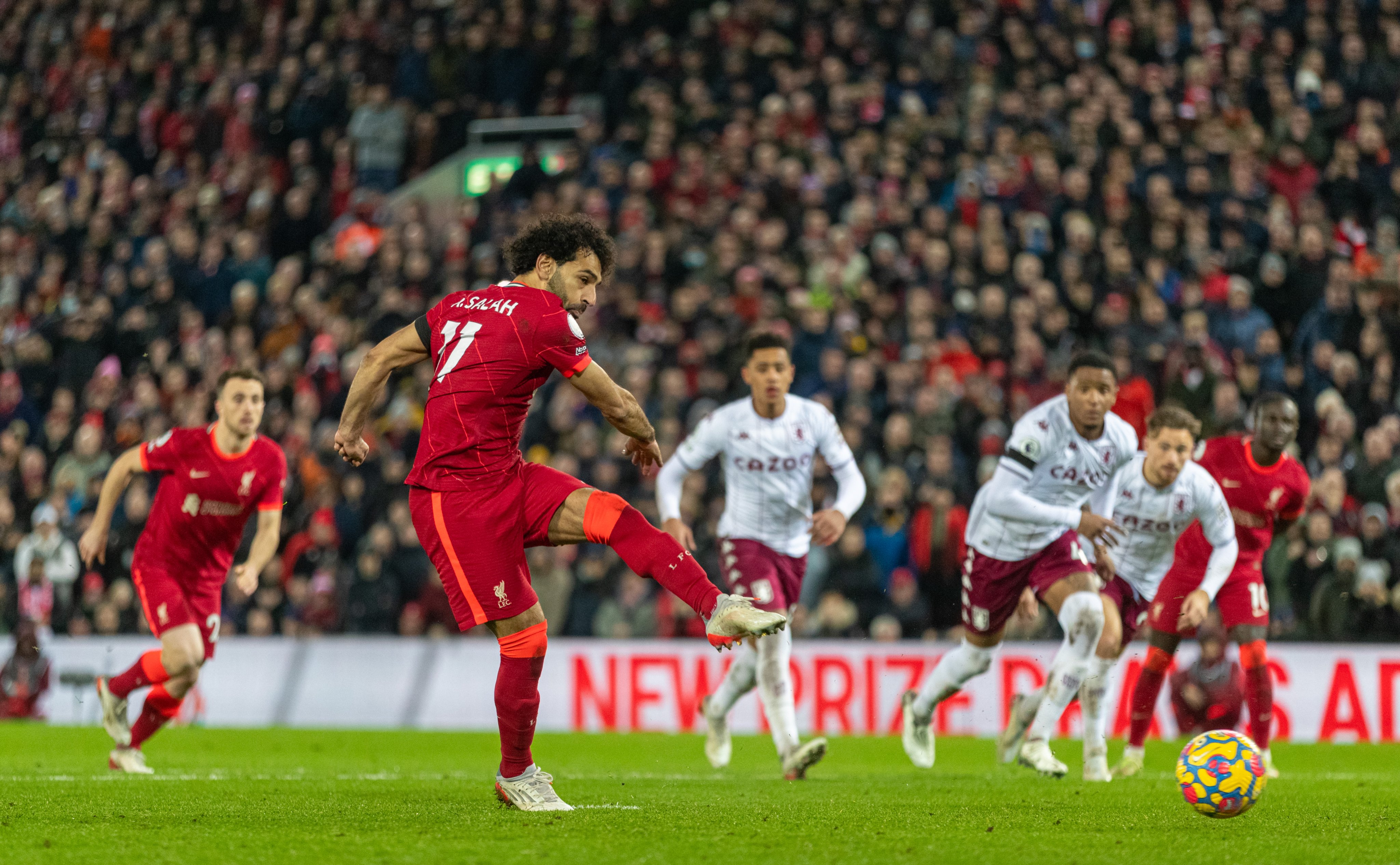 22 00 ливерпуль болонья. Футбол Астон вилла - Ливерпуль. Aston Villa vs Liverpool 2022. Чемпионат Англии – Ливерпуль. ФК Ливерпуль 2021.